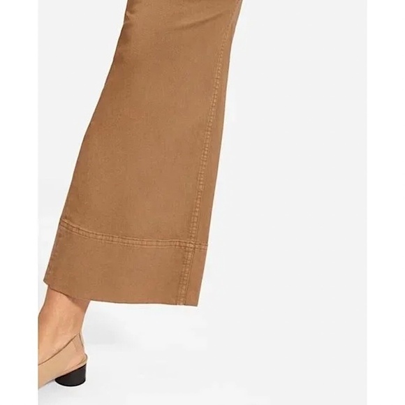EVERLANE The Lightweight Wide Leg Crop Chino Pants in Khaki Tan - Picture 3 of 11